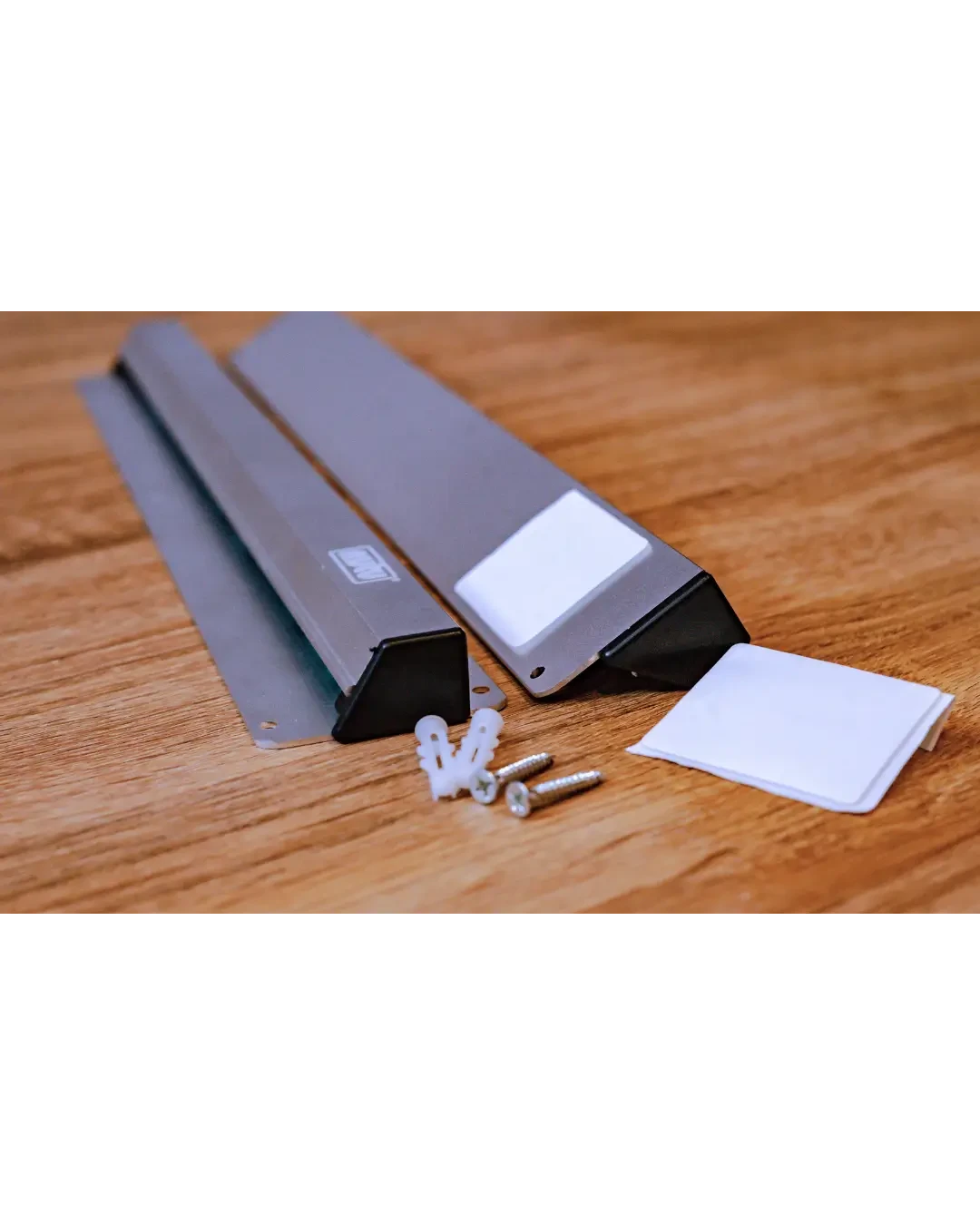 Slip Rail Aluminium Wide 900mm Area Dapur Penjepit Nota Stabil | Mutu PBH-900AW - 4597